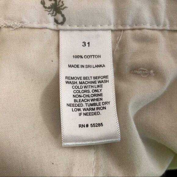 Express Size 31 Classic White Shorts! - Picture 4 of 12